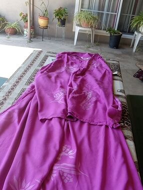 BRAND NEW WITH TAGS UTOPIA BRIGHT FUSCHIA PANT SET ,SiZE SMALL/MEDIUM
